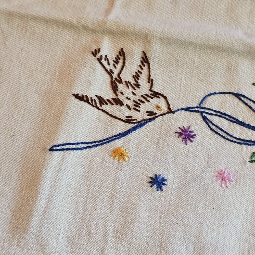 VTG LoveBird Ribbon Hand Embroidered Pillowcase Pair Cottagecore Floral Romantic - Picture 6 of 16